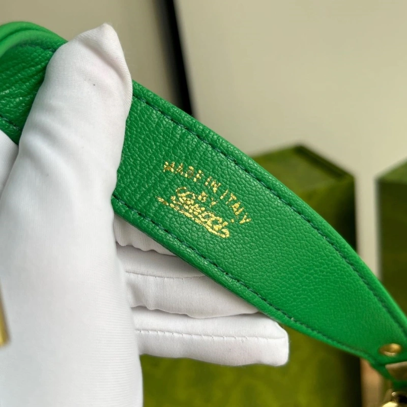 Gucci Top Handle Bags 4032-0052