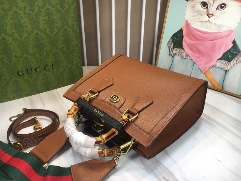Gucci Shopping Bags 4032-0108