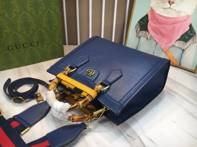 Gucci Shopping Bags 4032-0112