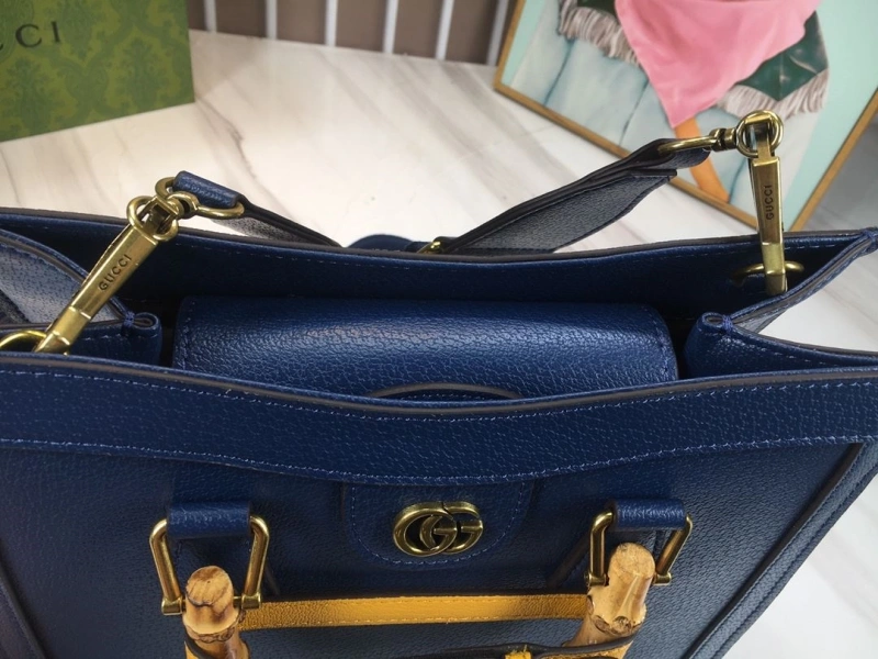 Gucci Shopping Bags 4032-0112