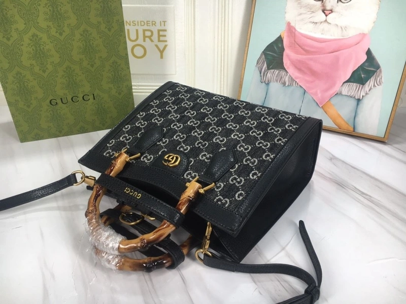 Gucci Shopping Bags 4032-0115