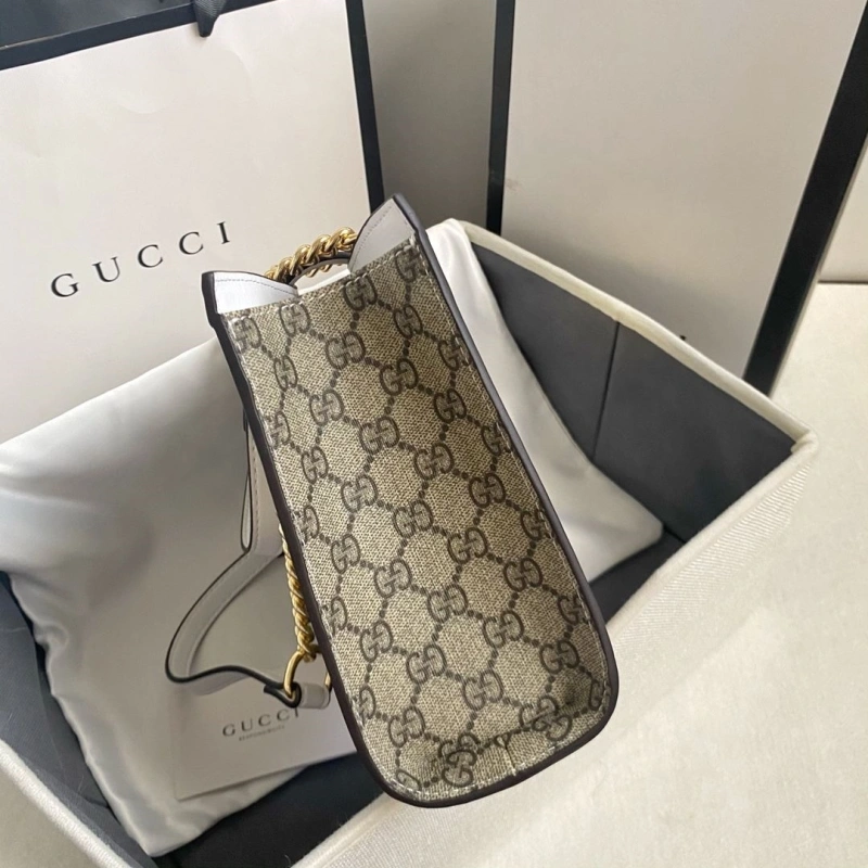 Gucci Shopping Bags 4032-0124