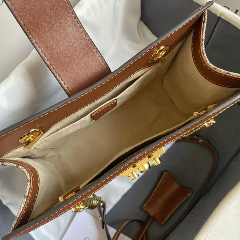 Gucci Shopping Bags 4032-0126