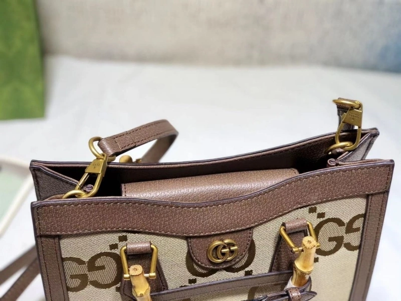 Gucci Shopping Bags 4032-0163