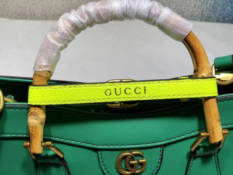 Gucci Shopping Bags 4032-0167