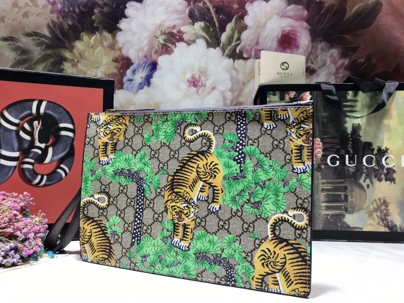 Gucci Clutch Bags 4032-0180