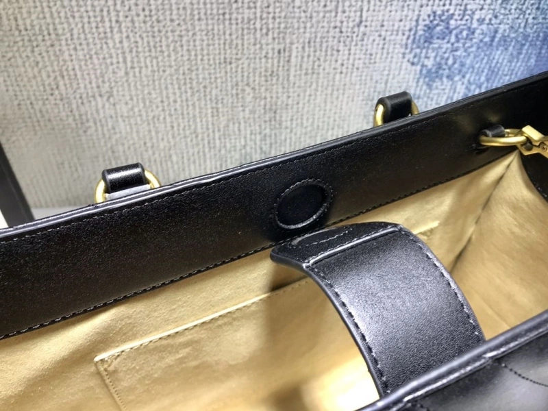 Gucci Shopping Bags 4032-0197