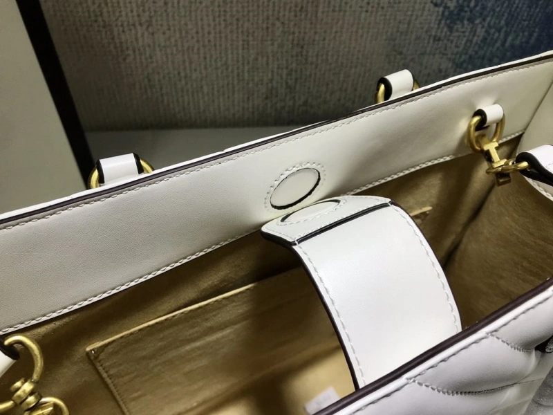 Gucci Shopping Bags 4032-0198