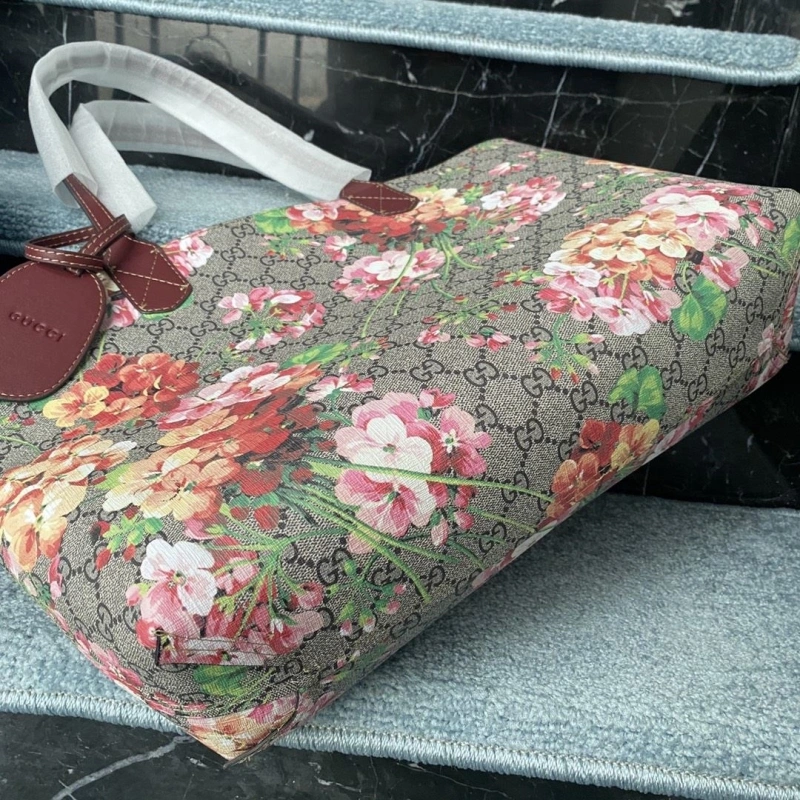 Gucci Shopping Bags 4032-0229