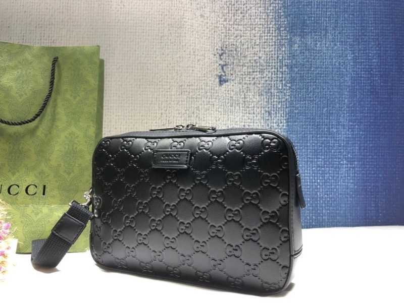 Gucci Clutch Bags 4032-0339