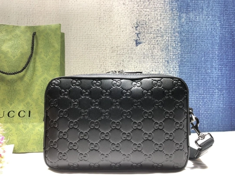 Gucci Clutch Bags 4032-0339