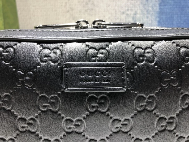 Gucci Clutch Bags 4032-0339