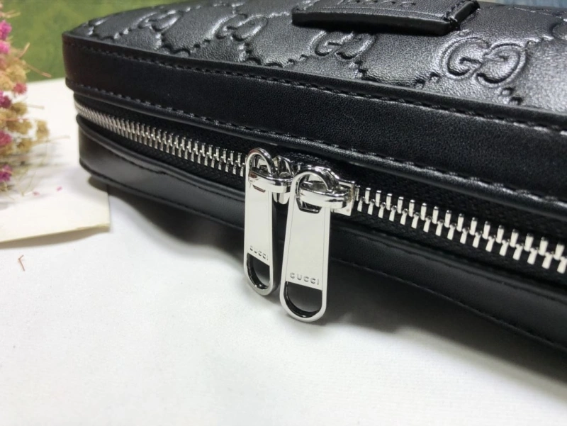 Gucci Clutch Bags 4032-0339