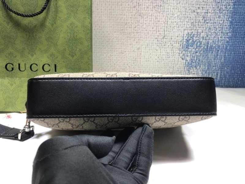 Gucci Clutch Bags 4032-0340