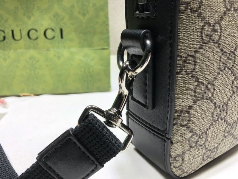 Gucci Clutch Bags 4032-0340