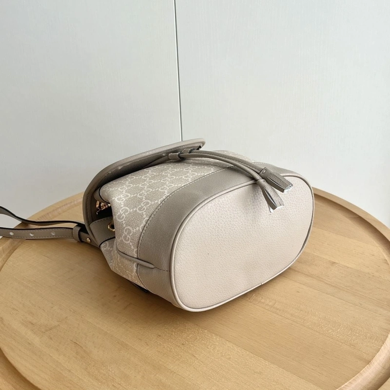 Gucci Backpacks 4032-0555