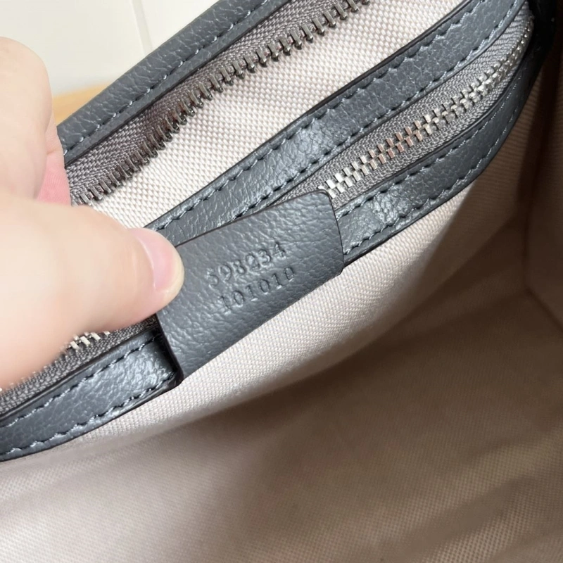 Gucci Clutch Bags 4032-0614