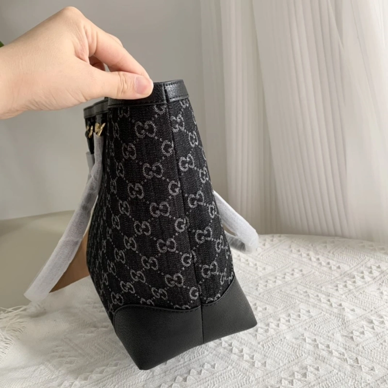 Gucci Shopping Bags 4032-0627