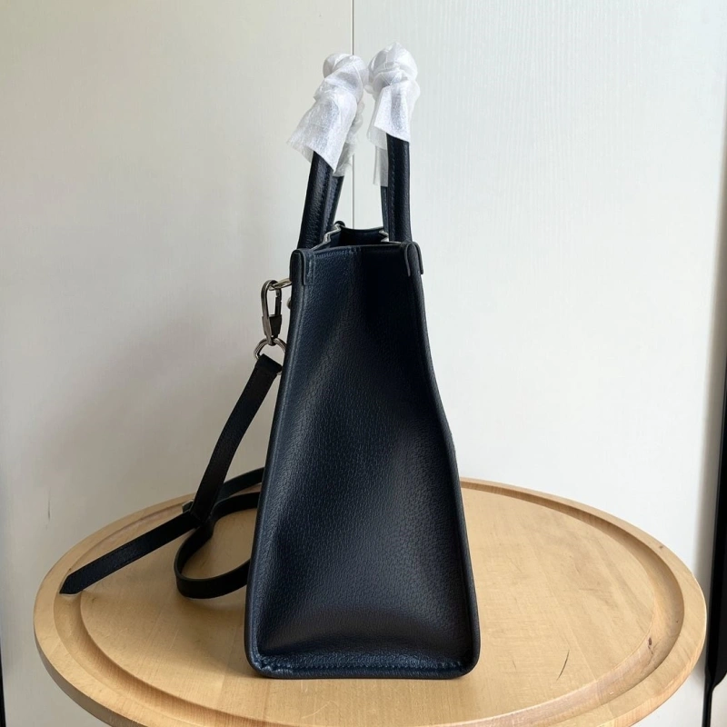 Gucci Shopping Bags 4032-0734