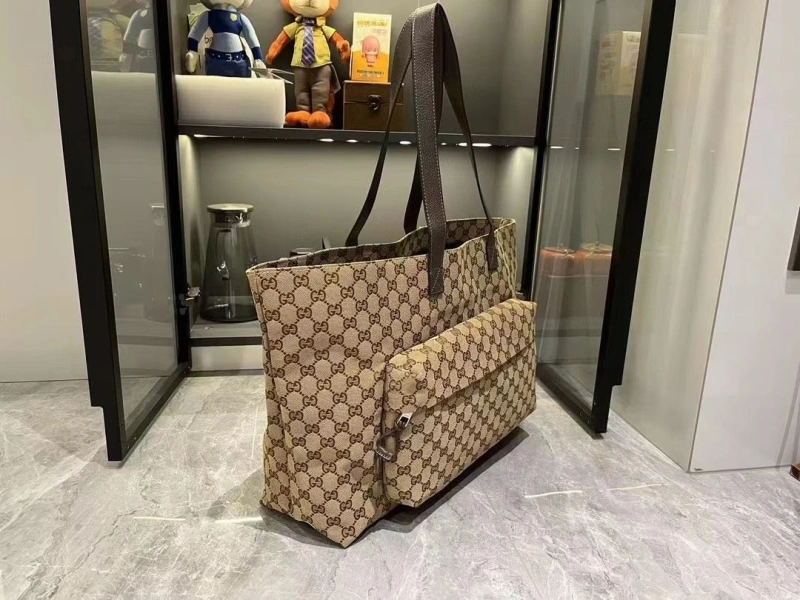 Gucci Shopping Bags 4032-0940