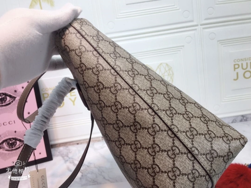 Gucci Shopping Bags 4032-1166