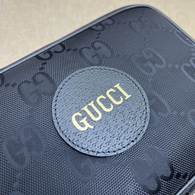 Gucci Clutch Bags 4033-0229