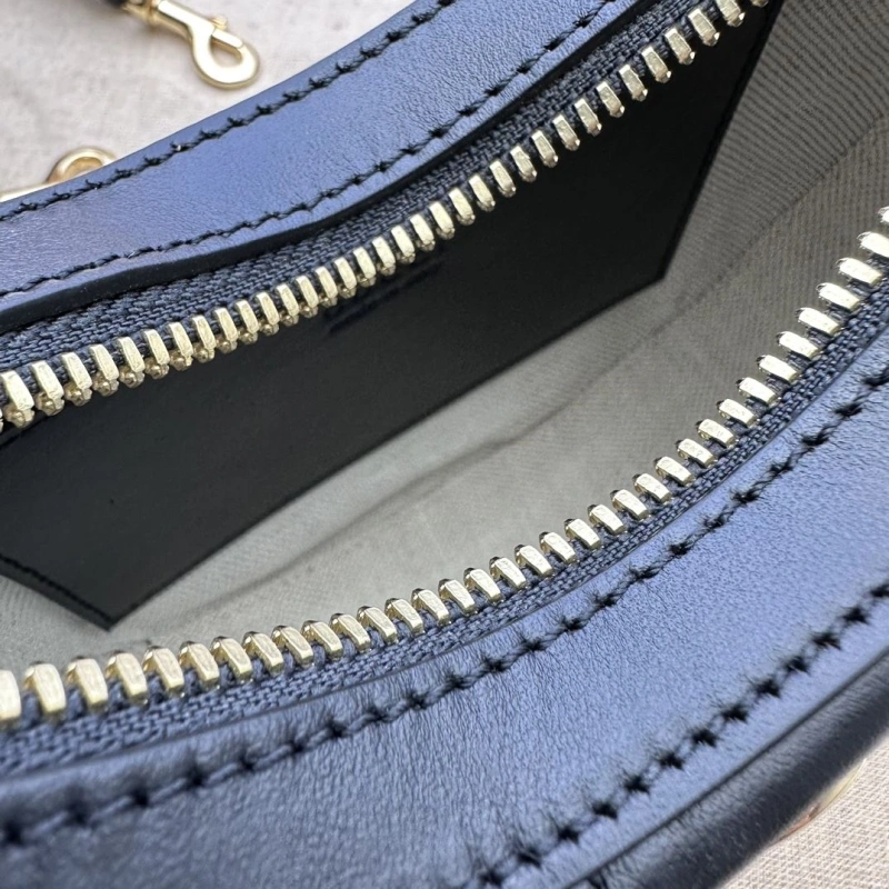 Gucci Satchel Bags 4033-0356