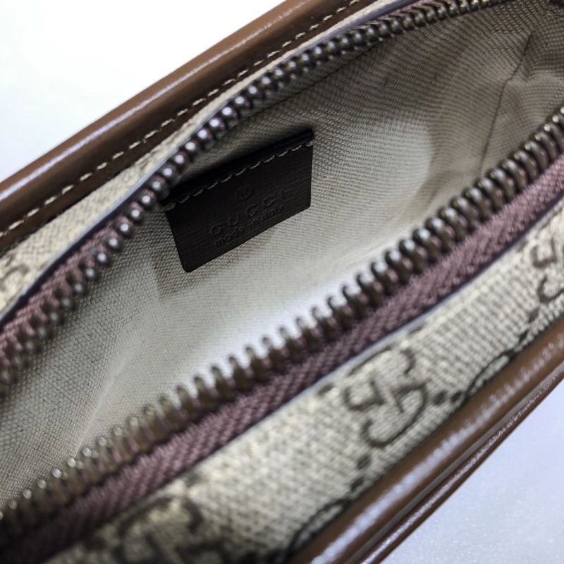 Gucci Clutch Bags 4033-0382