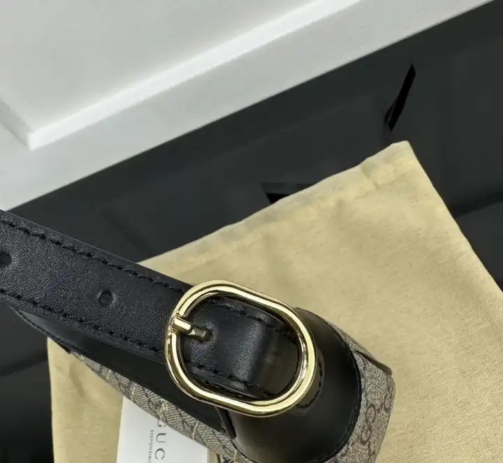 Gucci Top Handle Bags 4034G-0035