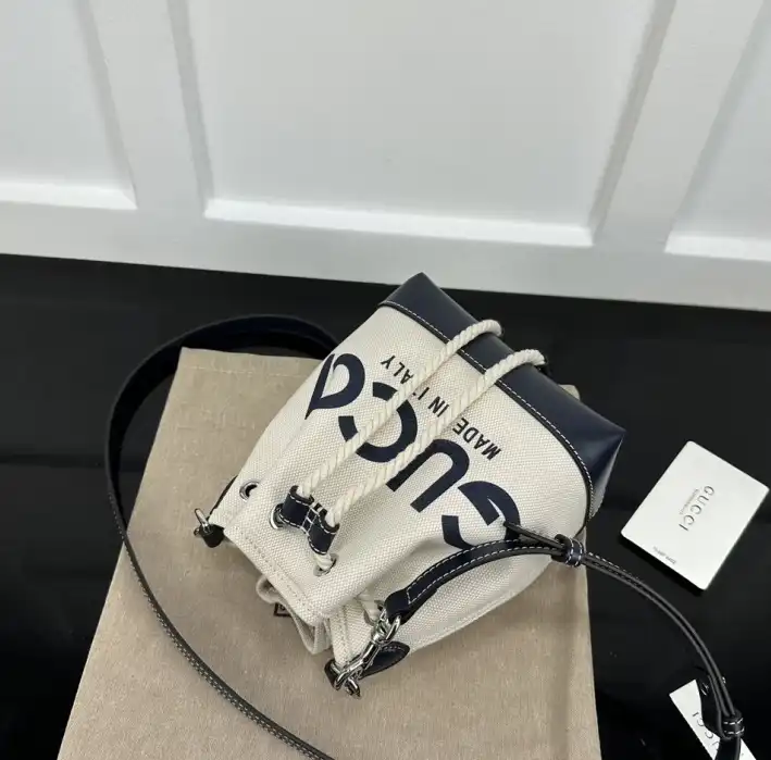 Gucci Bucket Bags 4034G-0051