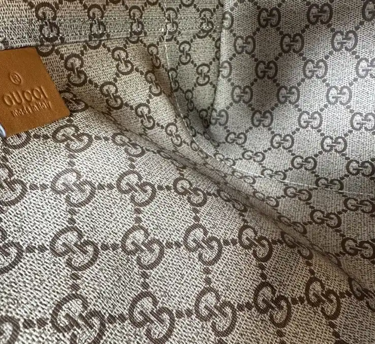 Gvc*1 bucket bags 4034h-0006