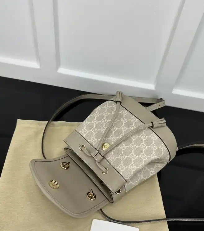 Gucci Backpacks 4034H-0022