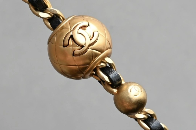 Chanel Cosmetic Bags 4035F-0011