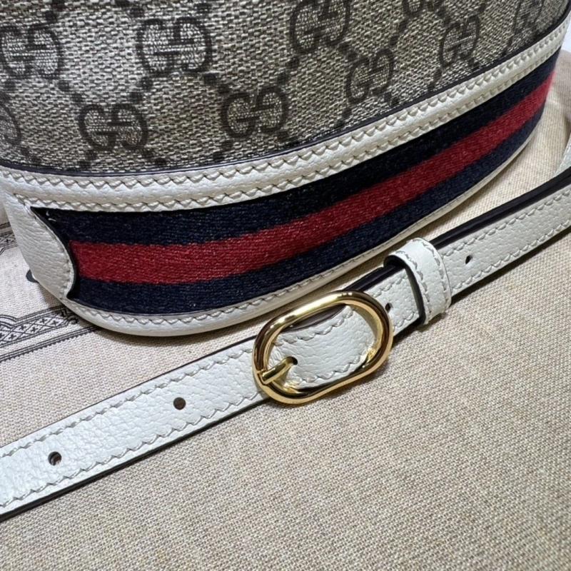 Gucci Backpacks 4036-0221
