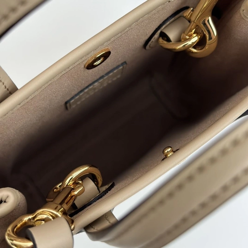 Gucci Top Handle Bags 4036-0887