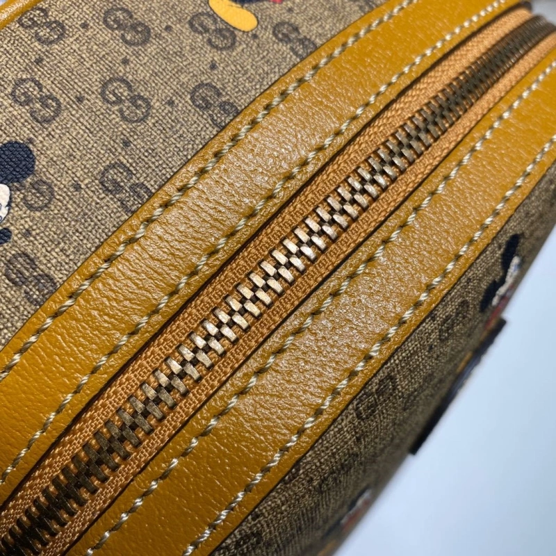 Gucci Backpacks 4036B-0115