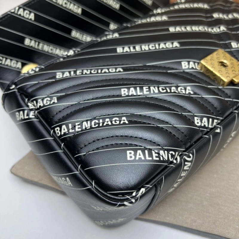 Gucci Satchel Bags 4036B-0364