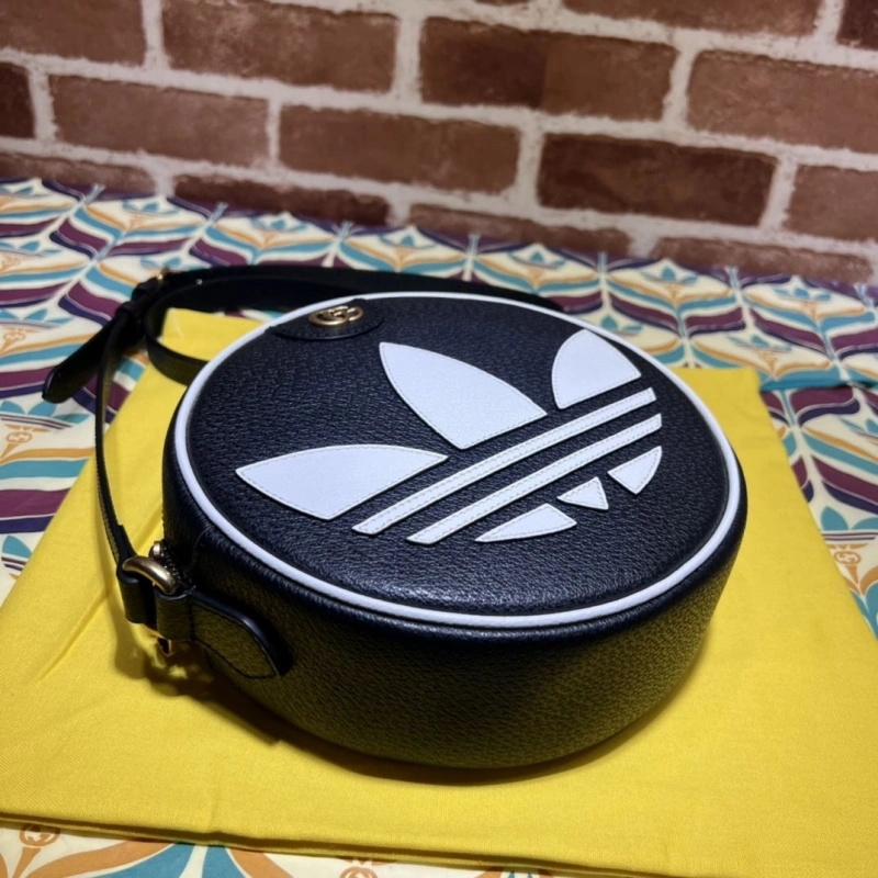 Gucci Round Bags 4036B-0392