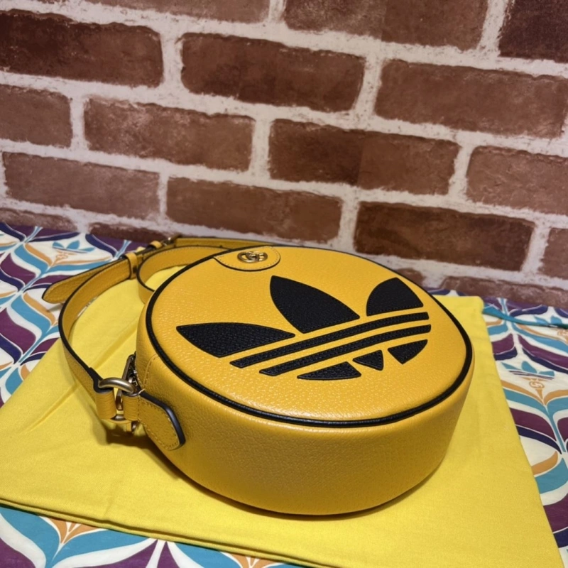 Gucci Round Bags 4036B-0395