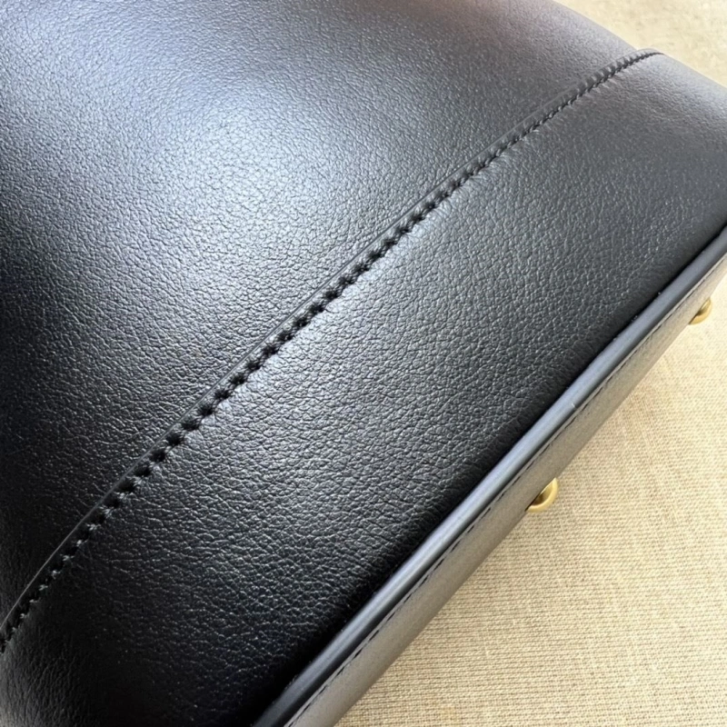 Gvc*1 bucket bags 4036b-0518