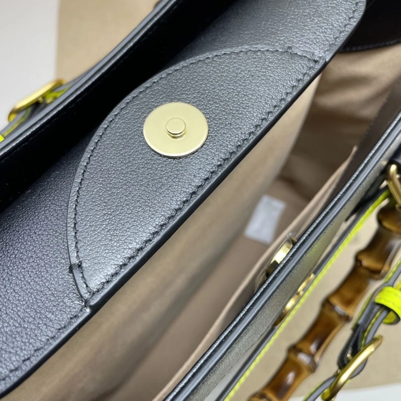 Gvc*1 top handle bags 4036b-0761