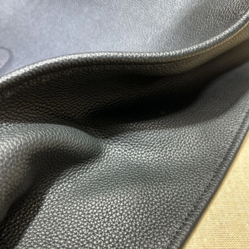 Gucci Shopping Bags 4036B-1162