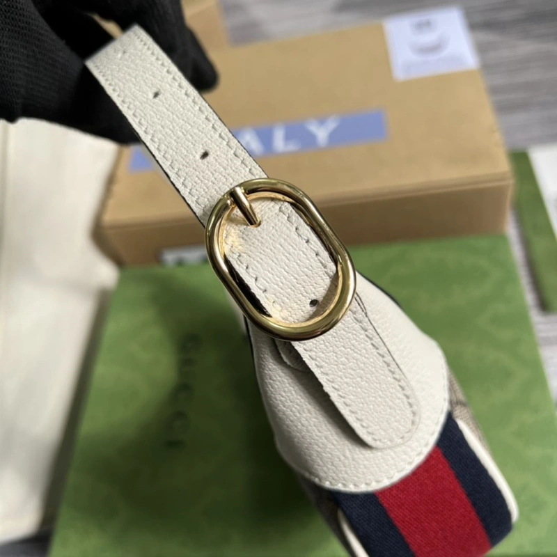 Gvc*1 top handle bags 4036c-2011