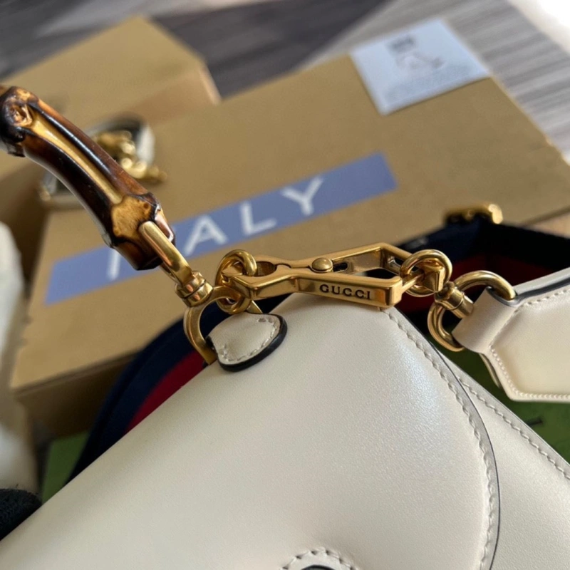 Gvc*1 top handle bags 4036c-2347