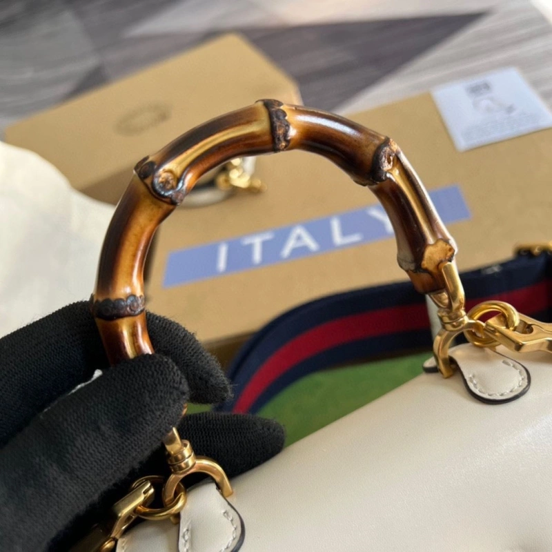 Gvc*1 top handle bags 4036c-2347