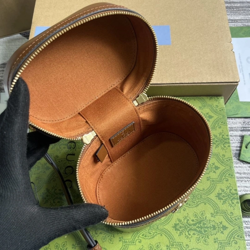 Gucci Cosmetic Bags 4036C-2421