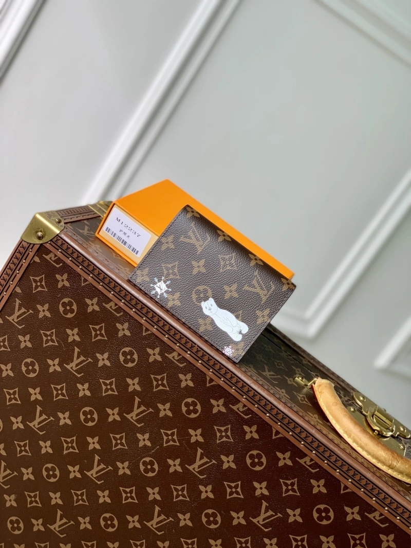 LV Wallets 4048A-0021