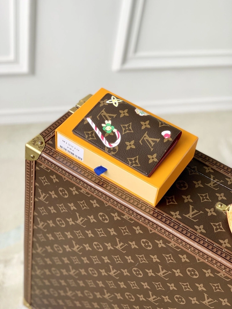 LV Wallets 4048A-0051