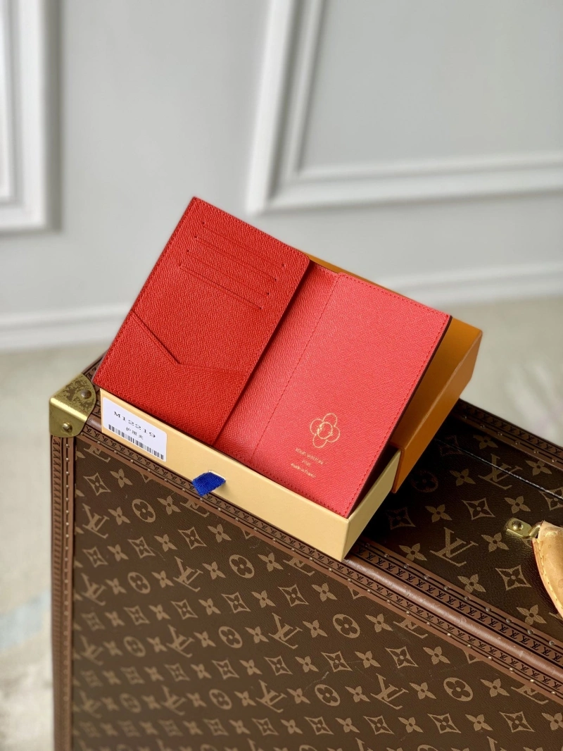 LV Wallets 4048A-0051