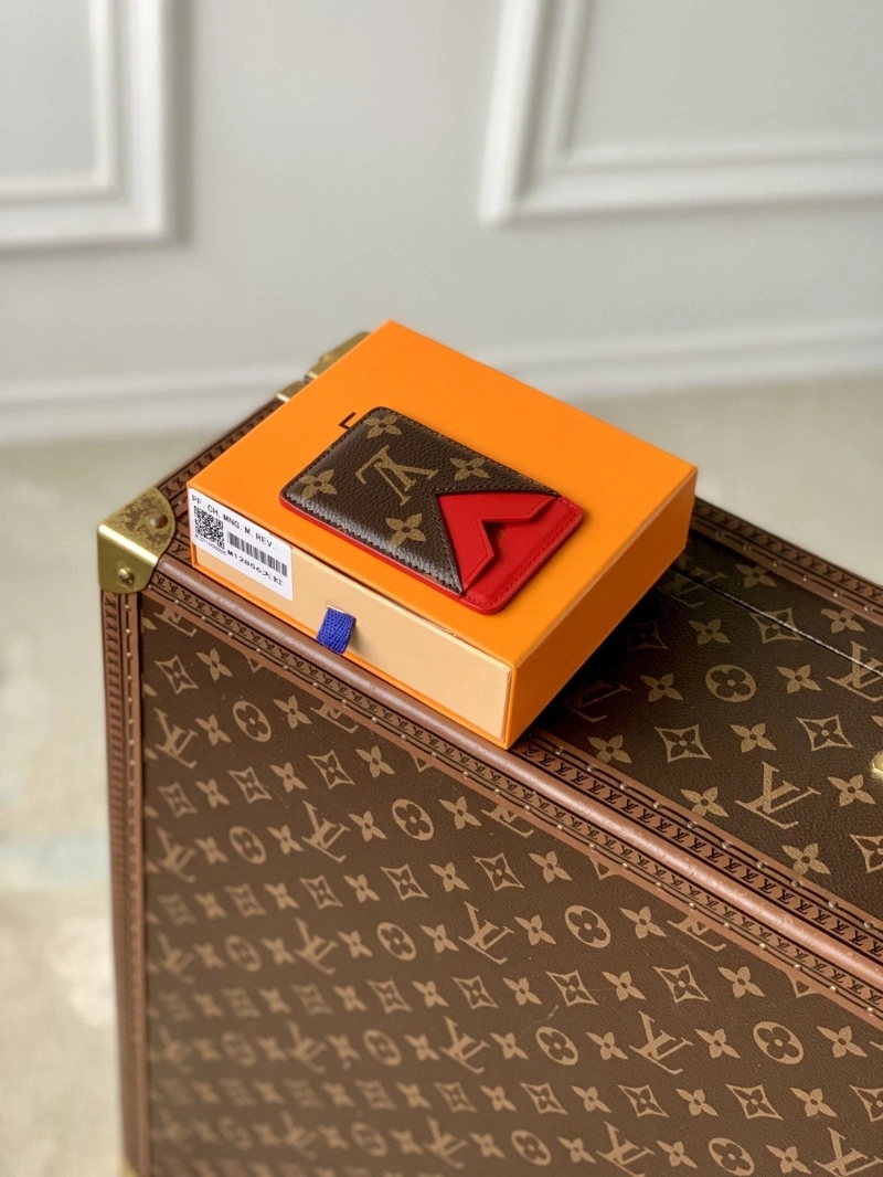 LV Wallets 4048A-0068